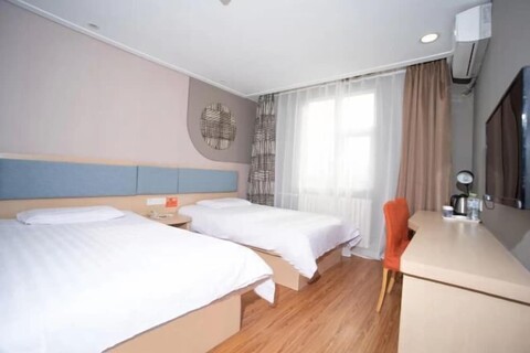 Homeinn Pebble Hotel (Qingdao North Station Licun Pedestrian Street)