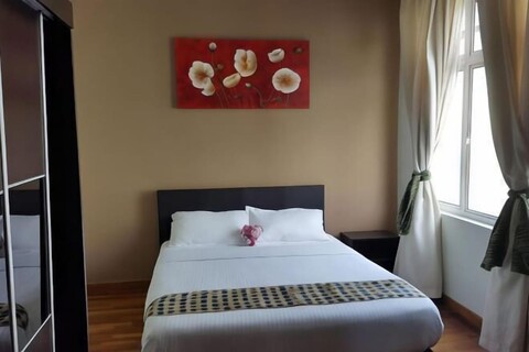 Shamrock Beach Villa Penang No20 Sleeps 22