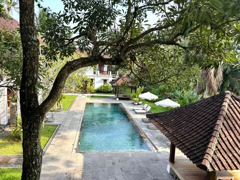 부미 키나르 헤리티지