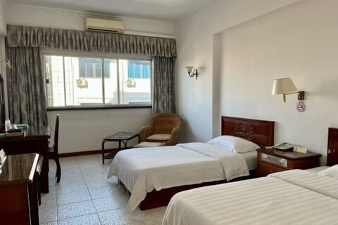 Chung Hsin Hotel