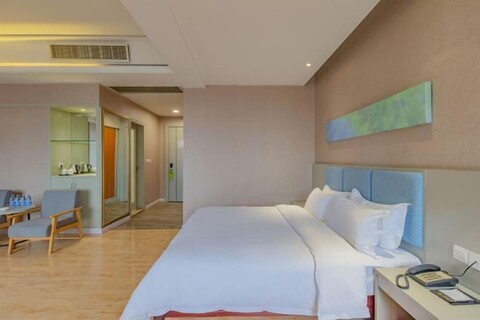 M Hotel (Dongguan Haichao)