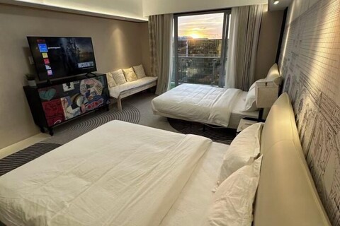 Luxury Penthouse hotel near City of Dreams Solaire Okada NAIA MOA- 1812