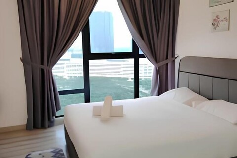City View Southkey 2BR 2FREE 18F By Natol