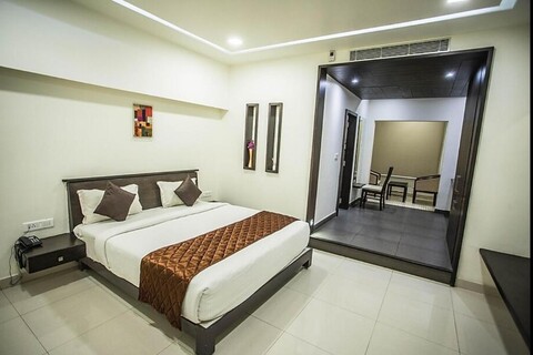 Aadya Inn
