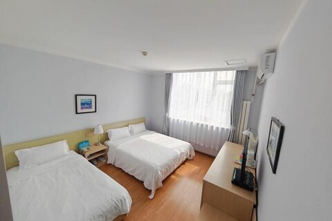 Guantong Modern Hotel (Beijing Qianmen)