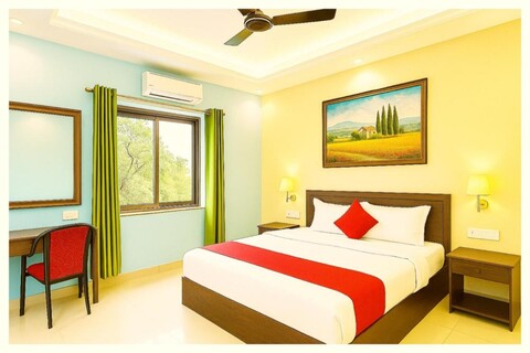 Goroomgo Shivay Guest House Varanasi