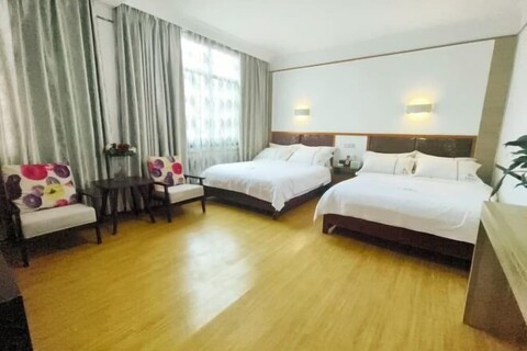 Xinlong Hotel
