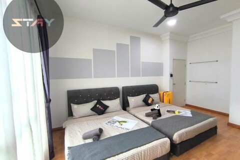 Platino Paradigm Mall Homestay ByStay