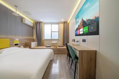 Box Space Xinzhiwan Hotel (Shanghai Bay University City Branch)