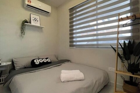 Cozy Room 2pax 1min walk to KSL  Bathroom