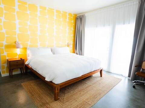 디럭스 룸, 킹 사이즈 침대 1개, 주방, 정원 전망