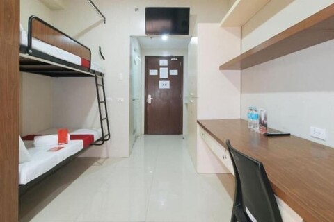RedDoorz Plus near Nakpil St. Taft Avenue