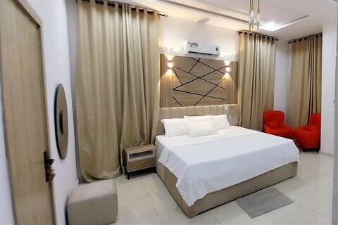 Smart Home Hotel Lagos
