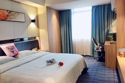 Jilong Hotel