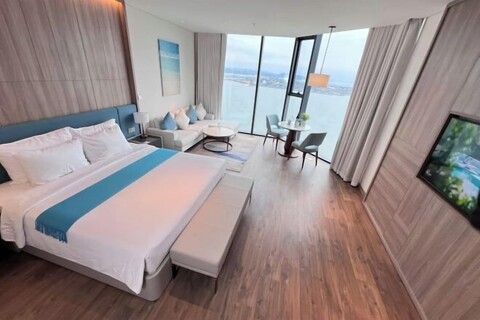 A La Carte HaLong Bay High Floor Sea View