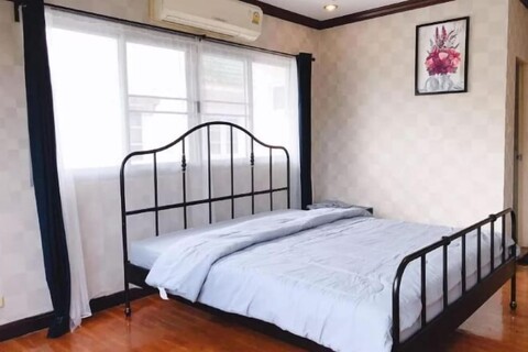 24 Hostel Donmuang