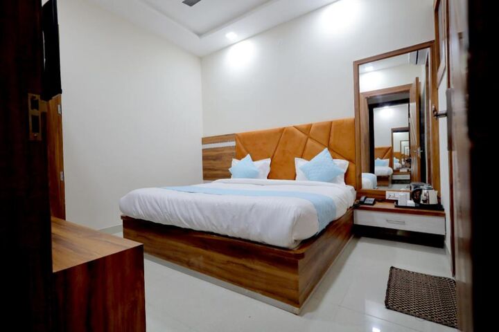 Hotel SMR Palace-i