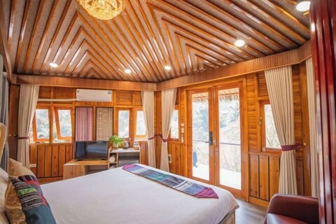 Sinai Bungalow & Hotel SaPa