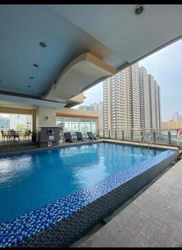 Hotel in Malate facing City View