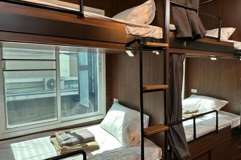 Seen Hostel Bangkok The Riverwalk