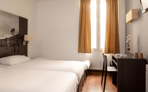 HOTEL VICTORIA