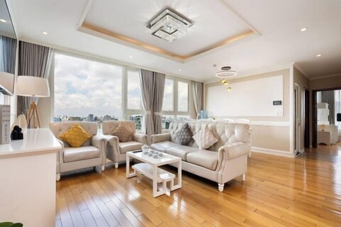 Luxury Apartment in Central_Luminous Leman