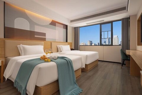 Hualv Hotel (Guangzhou Children's Hospital Shangxiajiu Pedestrian Street Branch)