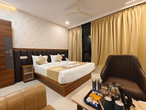 Hotel Vamshi Grand