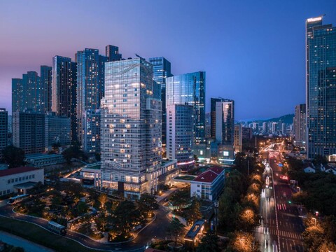 칭다오 이하이 가든 호텔 (5.4 광장)