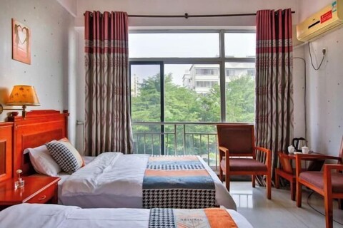 Gangfeng Express Hotel