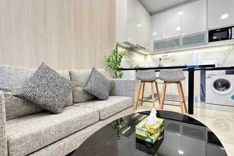 Societe Suites 108 Hartamas Mont Kiara Kuala Lumpur 2-6pax