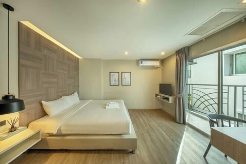 Ralph Poshtel Pratunam