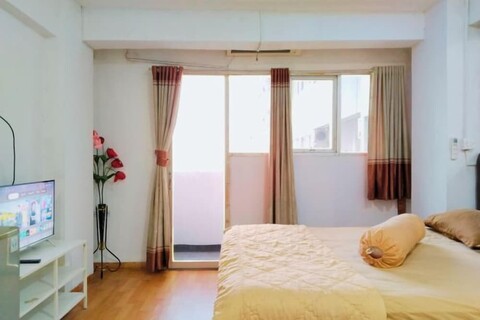 The Royale Sentra Tower Kuning Powered by Cocotel