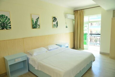 Margaret Holiday Hotel