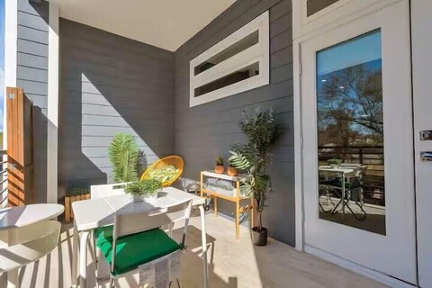 텍사스 홈 그룹, 휴스턴