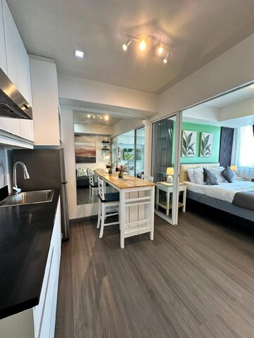 1BR Condotel in Azure Urban Resort Near NAIA #J01