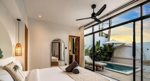 팜 레지던스 롯 22 빌라 울루와투 - 현대적인 편안함과 함께하는 고요한 숙박