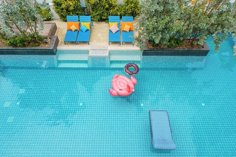 럽 디 푸켓 파통