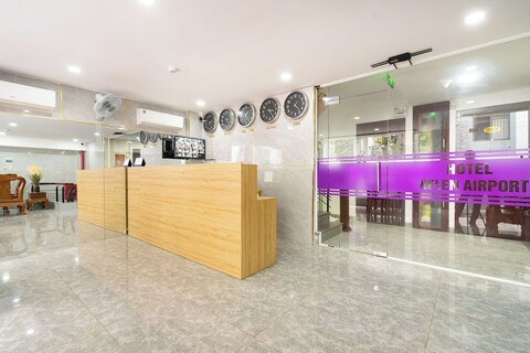 헬렌 에어포트 호텔