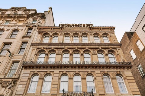 VCity 스위트 앳 티처스