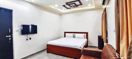 Liyan Pinnacle Suites
