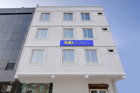 FabHotel SR Stay