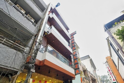 호텔 수르야 플라자