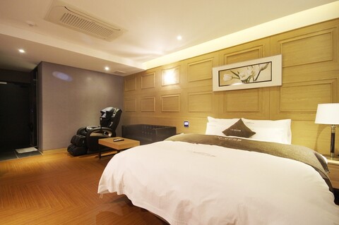 군산 CAR 무인호텔