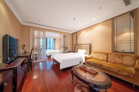 Summer Yulan Apartment