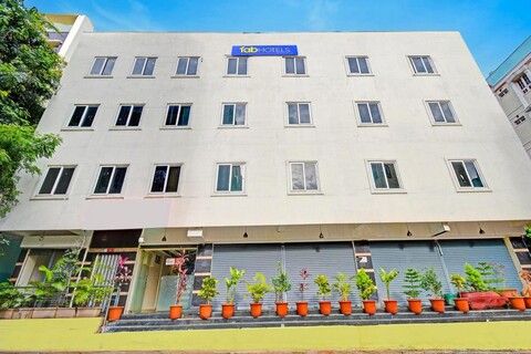 FabHotel White Ridge