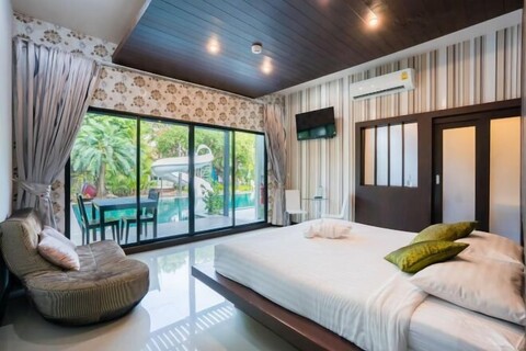 Tropic Loft Private Gigantic 14BD Pool Villa - VVP31.14