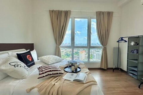 121 Residences by manatidur