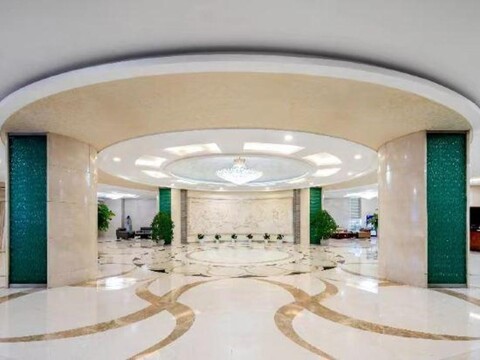 Sports International Hotel