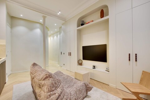 르 쁘띠 럭스 파리지앵